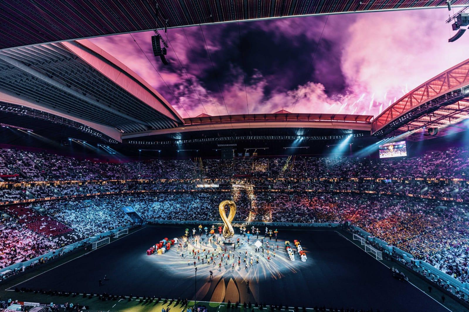 Depois da cerimônia grandiosa de abertura, Copa do Mundo feminina