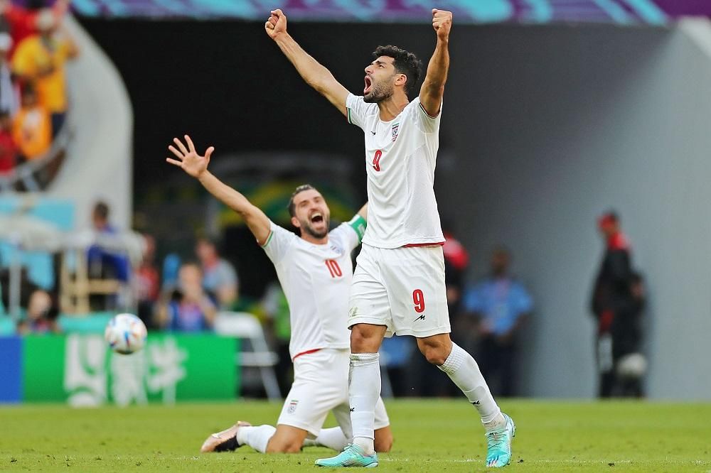 Estados Unidos vencem o 'rival' Irã e se garantem nas oitavas de final da  Copa do Mundo