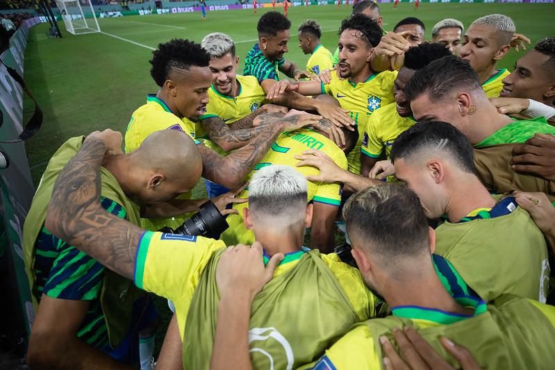 Com golaço de Casemiro, Brasil vence Suíça por 1 a 0 e garante vaga nas  oitavas da Copa, Jornal Nacional