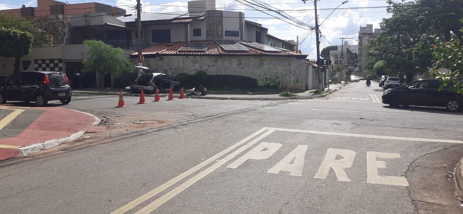 Motorista se revolta após riscarem o carro dela de propósito com a palavra  'corno', em Goiânia; vídeo, Goiás