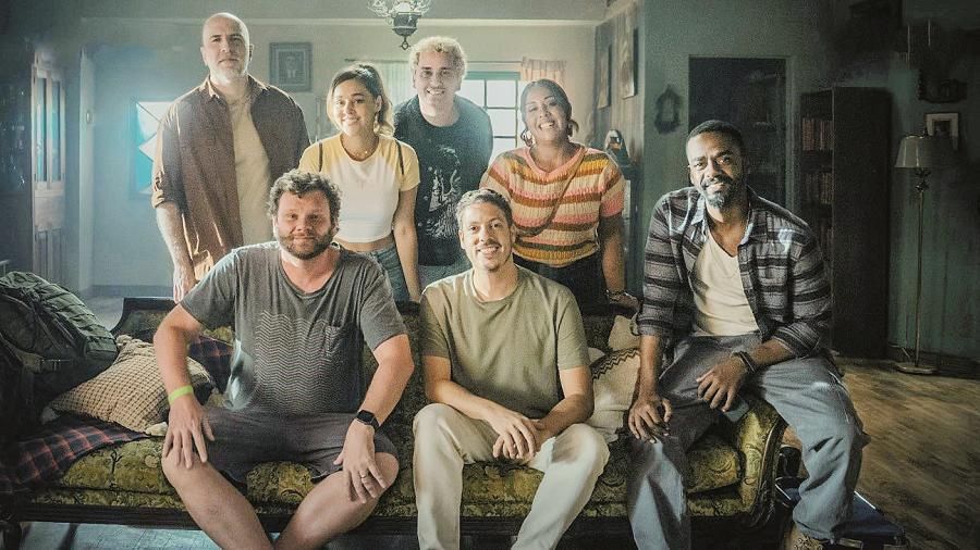 Nada Suspeitos: série com Gkay estreia na Netflix e se mantém em alta