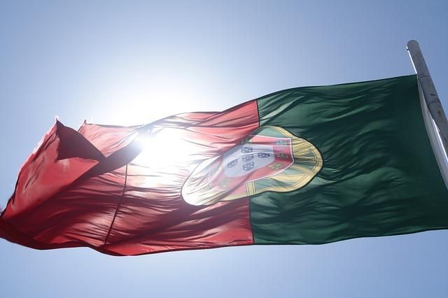 Brasileiros São Um Em Cada 10 Advogados Em Portugal | O Popular