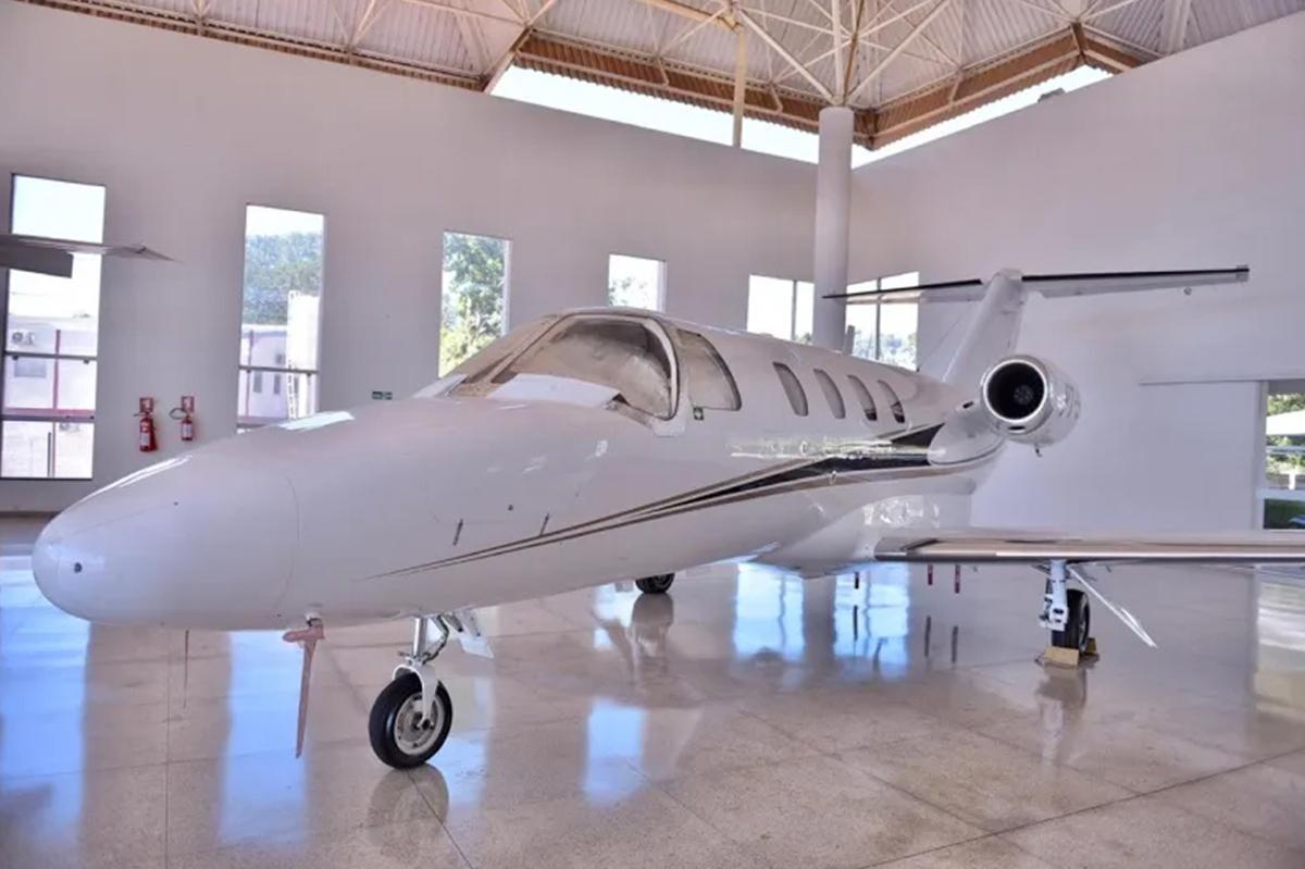 STJ suspende leilão de jatinho de Wesley Safadão envolvido em caso do Sheik  dos Bitcoins | O Popular