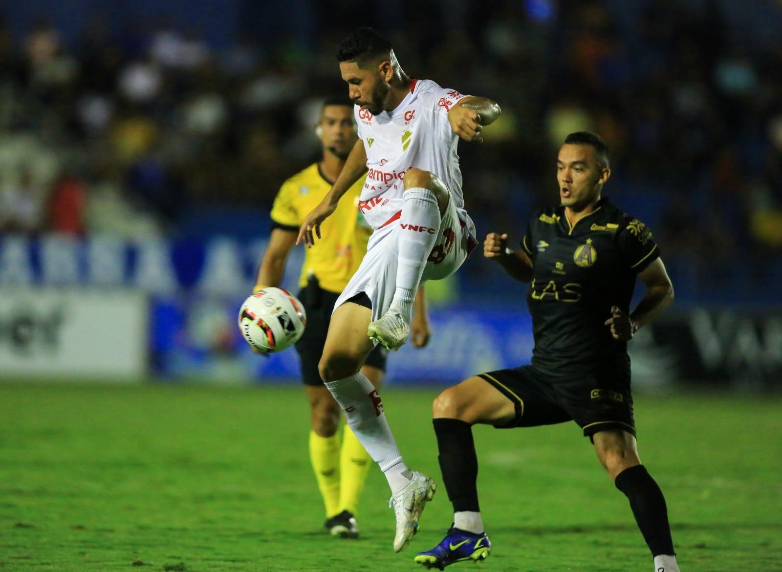 Democrata-GV e Anápolis empatam em jogo de ida da segunda fase da