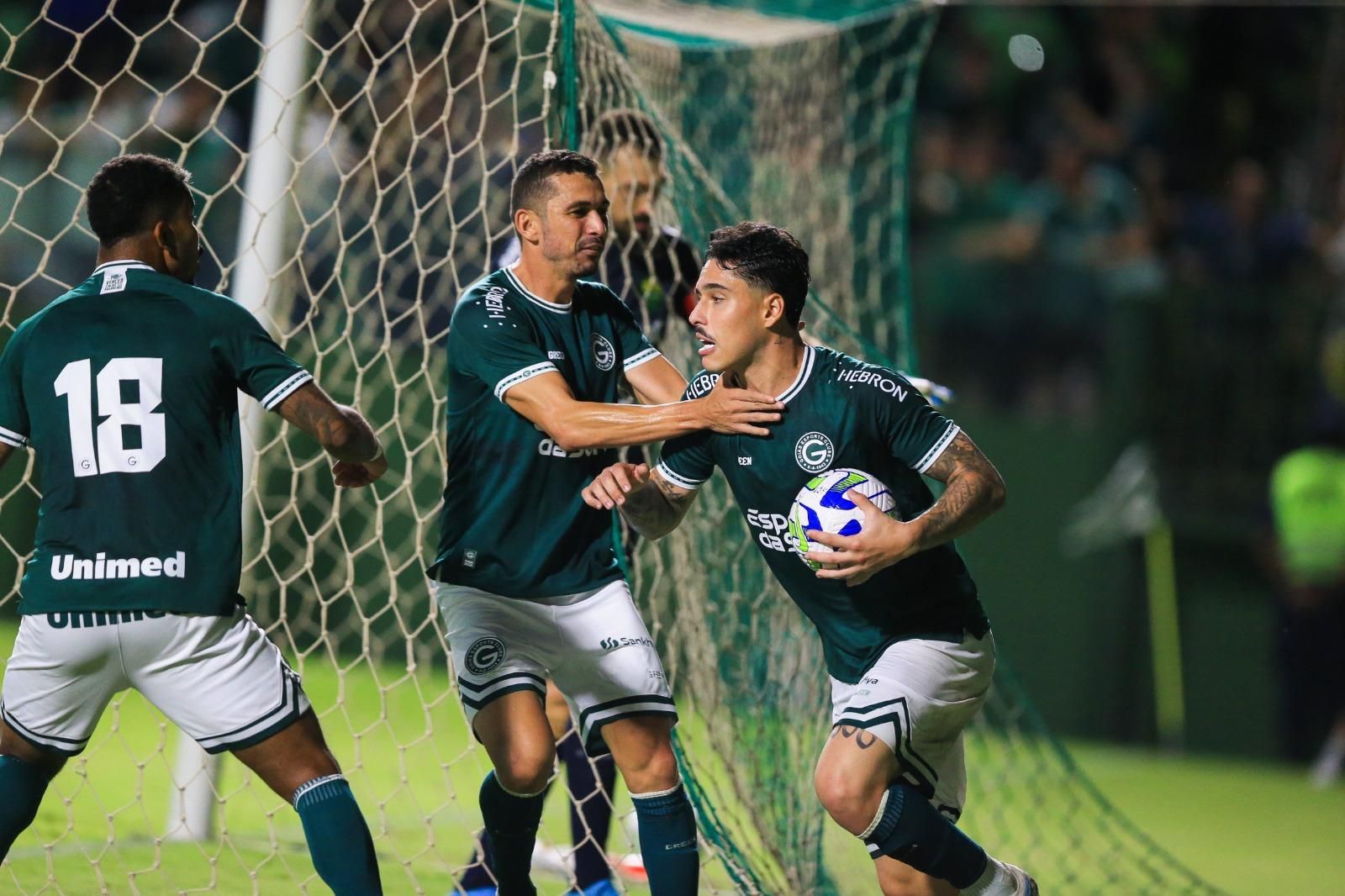 Fim do jogo para Geórgia e Thiago! 😞 O - Record Cabo Verde