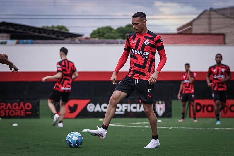 Goleiro Ronaldo espera Atlético-GO forte na Série B: “candidato ao acesso”