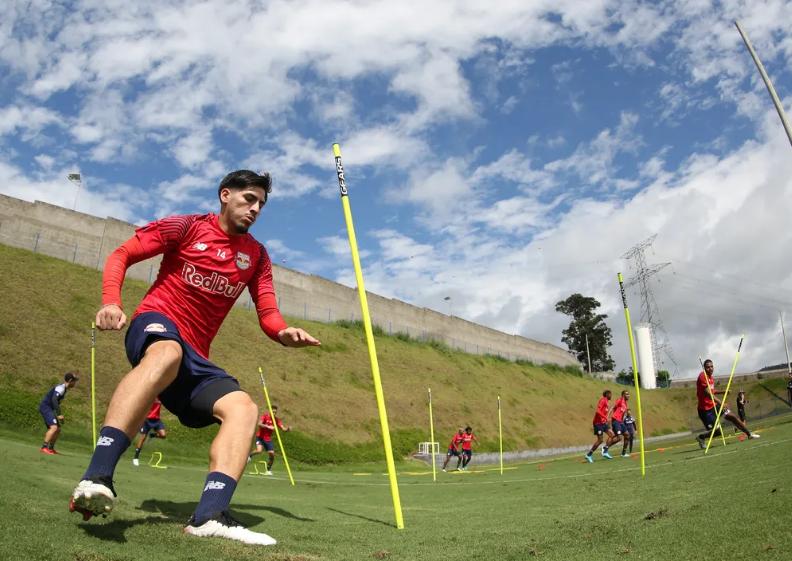 Menos de 4% dos jogadores de FIFA jogaram partida de futebol