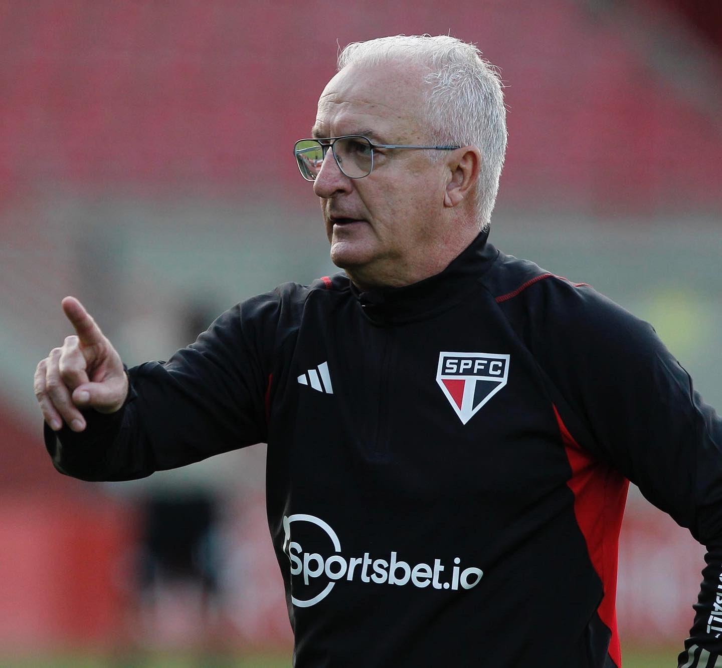 Dorival Júnior chega ao São Paulo e fala sobre desafios no clube