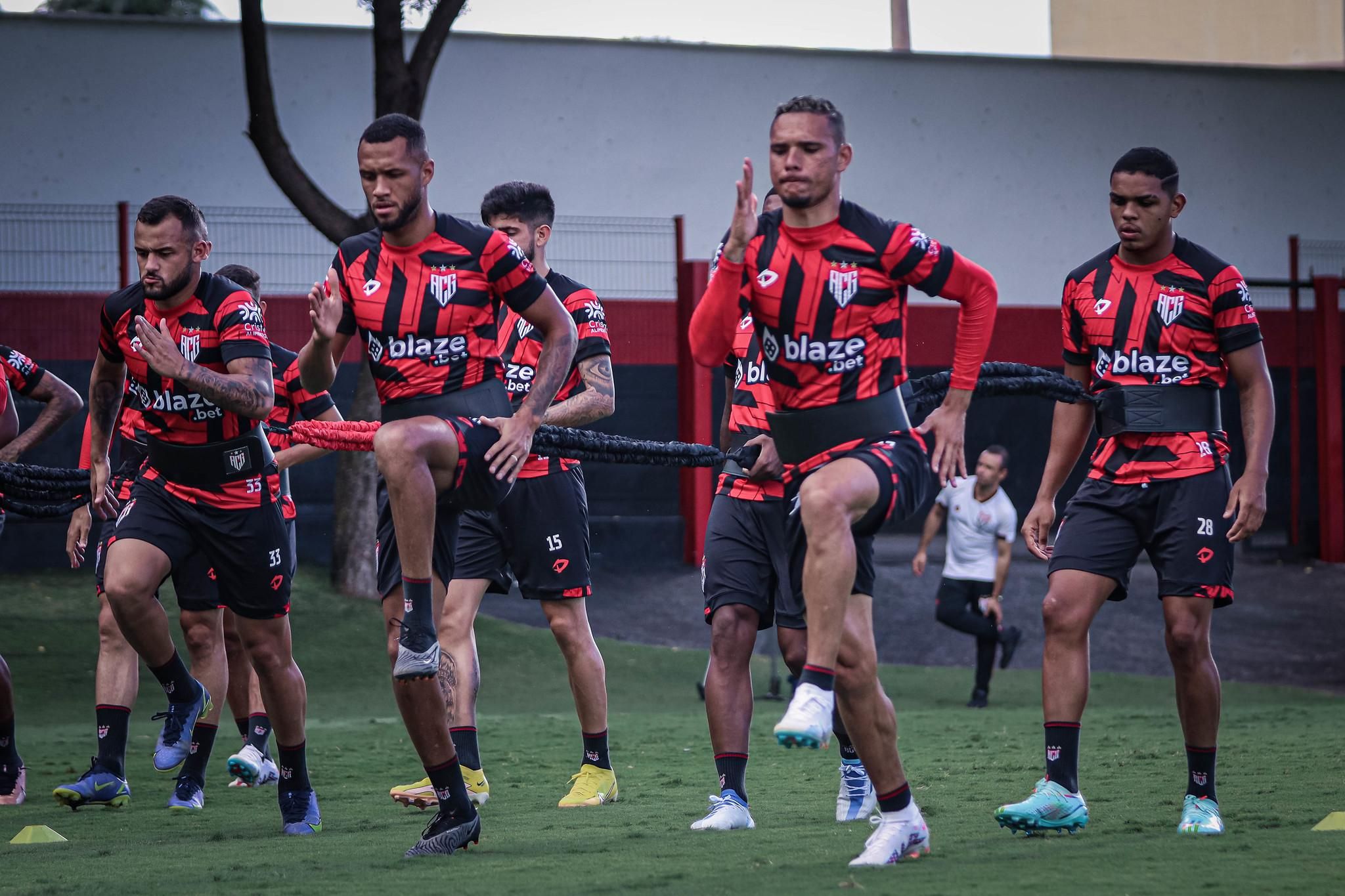 Souza valoriza empates, mas pede evolução do Londrina