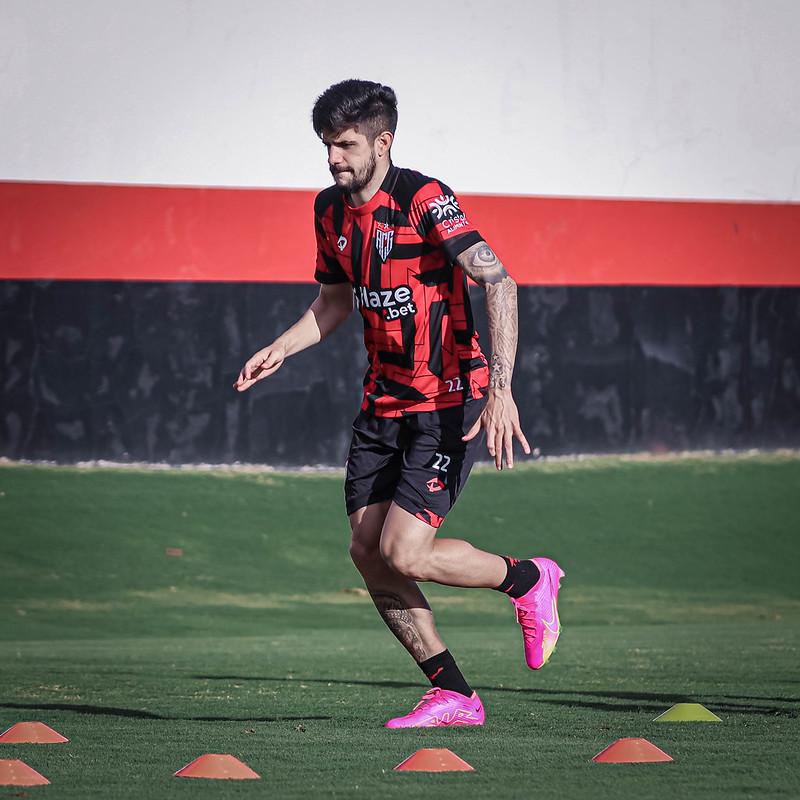 Sem Wesley, São Paulo relaciona 22 jogadores para enfrentar o