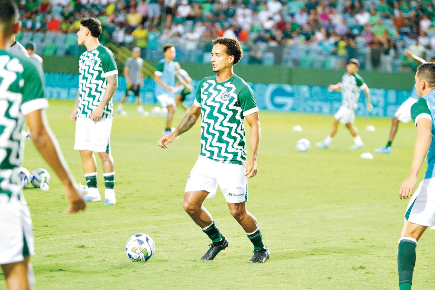 Coritiba acerta a contratação do camisa 10 argentino Marcelino