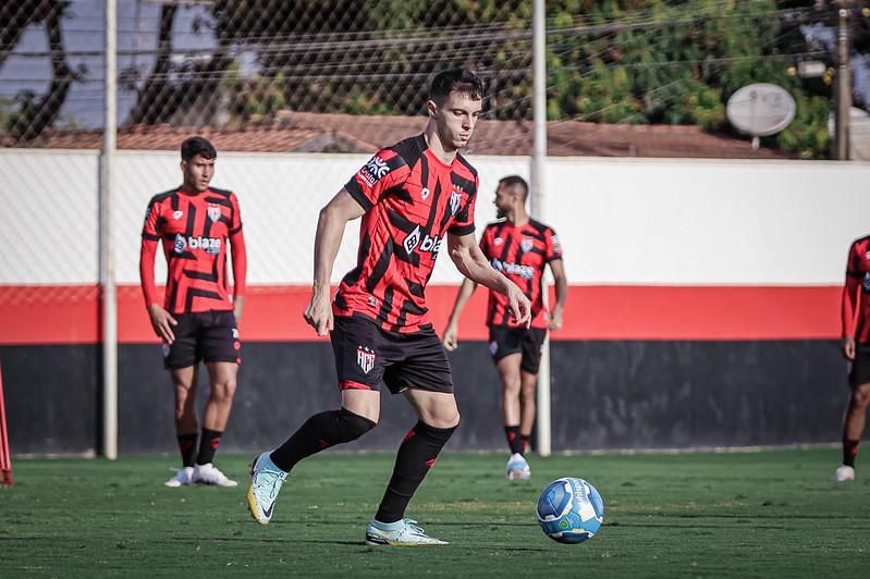 Shaylon sobre chances do Atlético-GO na Série B: 