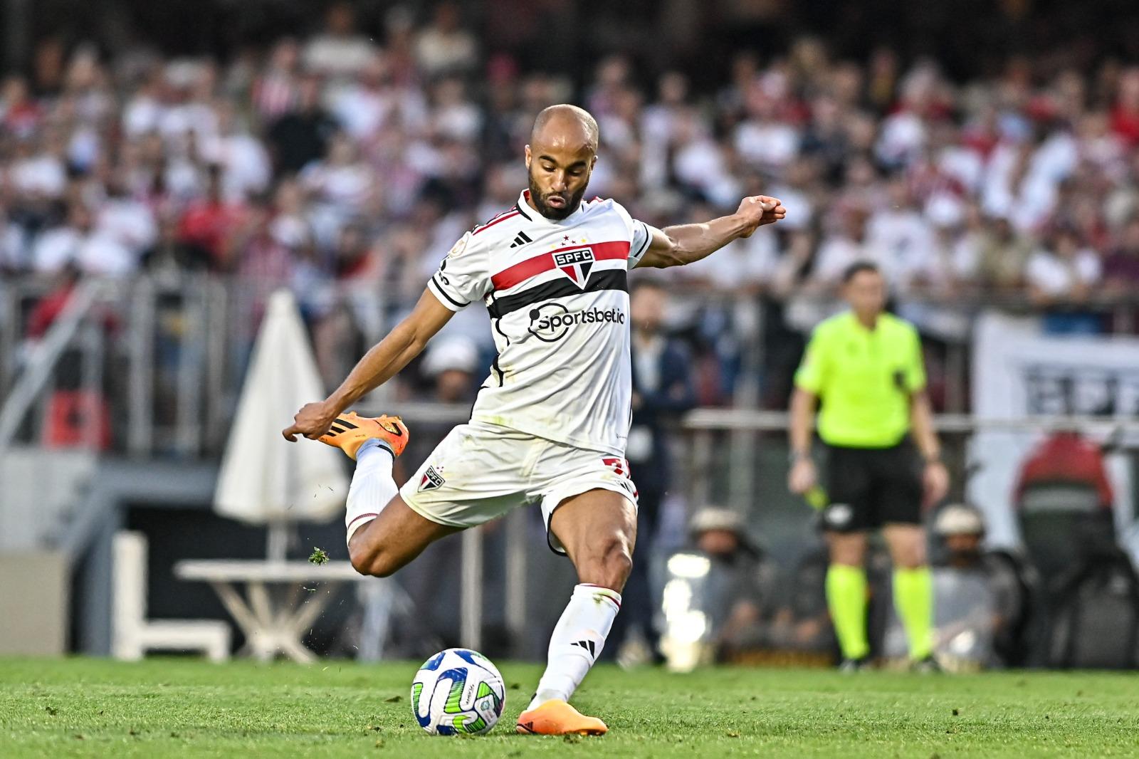 Palmeiras atropela São Paulo, vira confronto e leva título