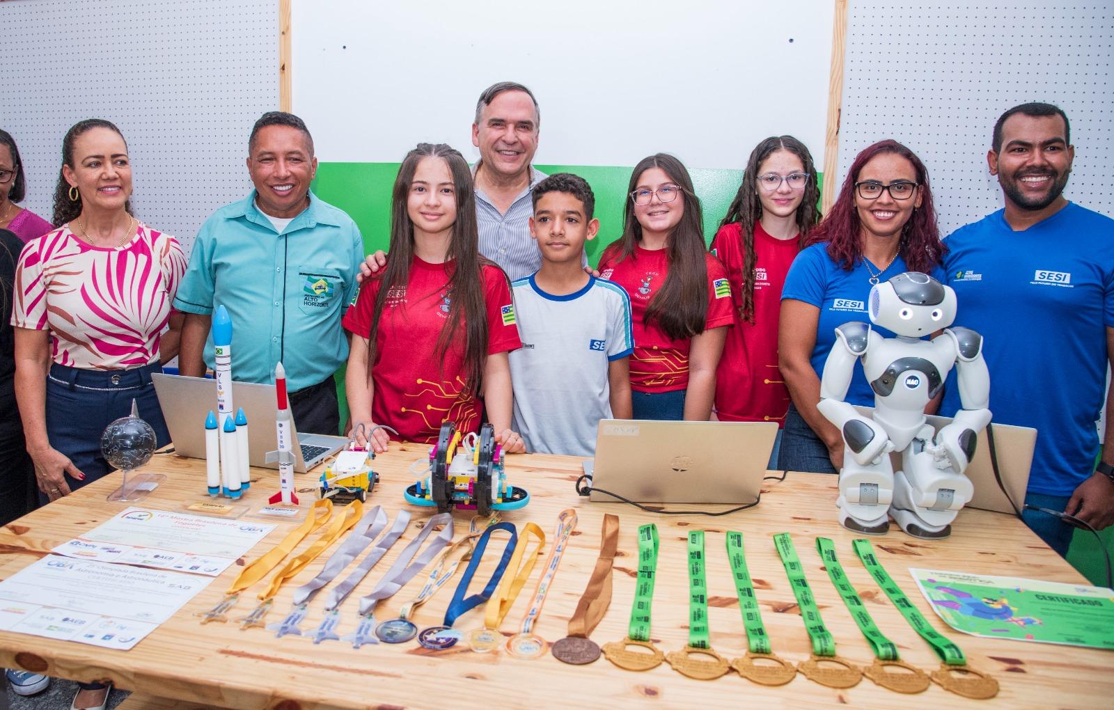 Alunos de escola pública realizam exposição de arte e professores lançam  livro sobre experiência em MS, Mato Grosso do Sul