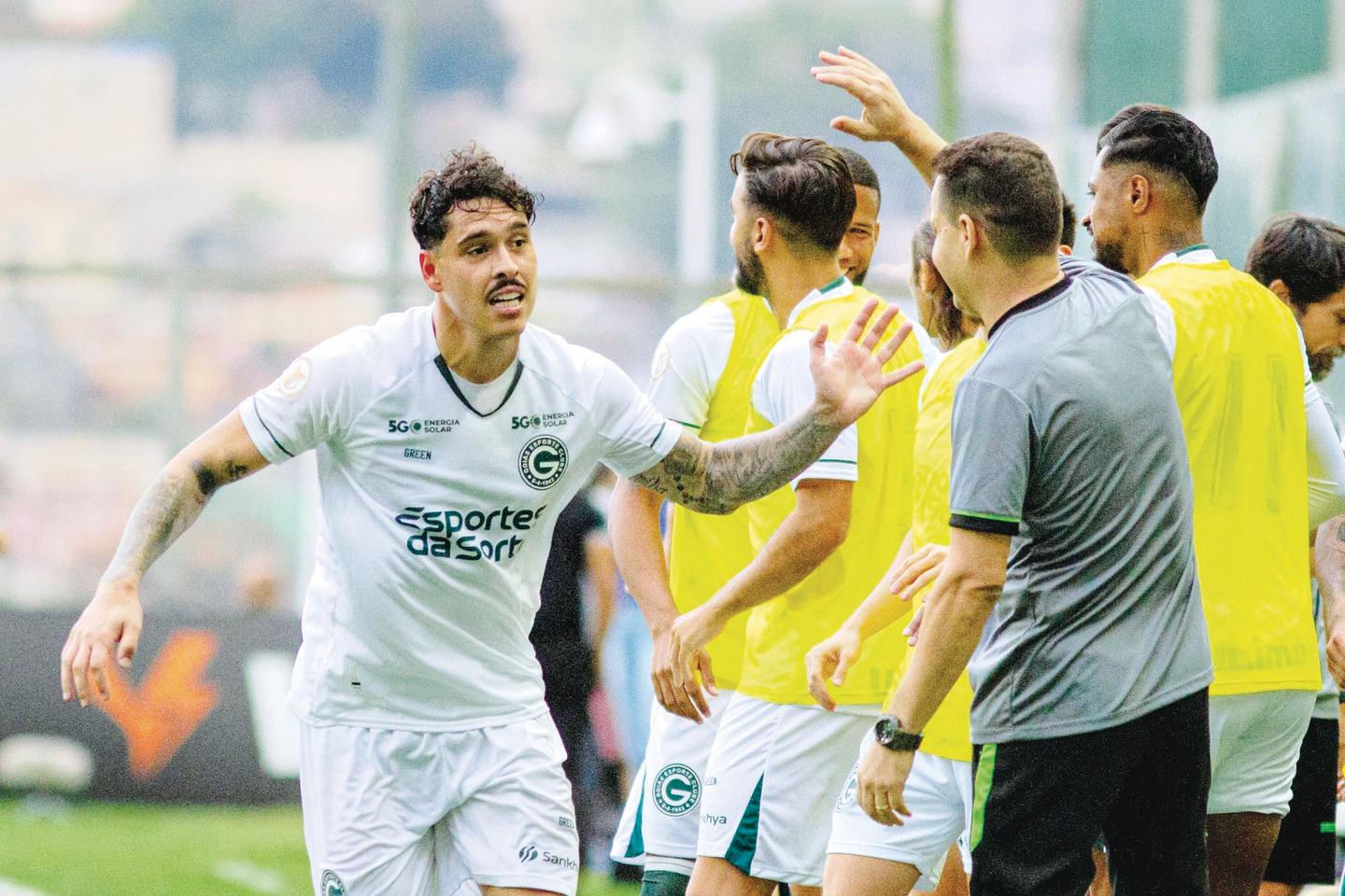 Corinthians joga mal e fica apenas no empate com o Goiás - VAVEL