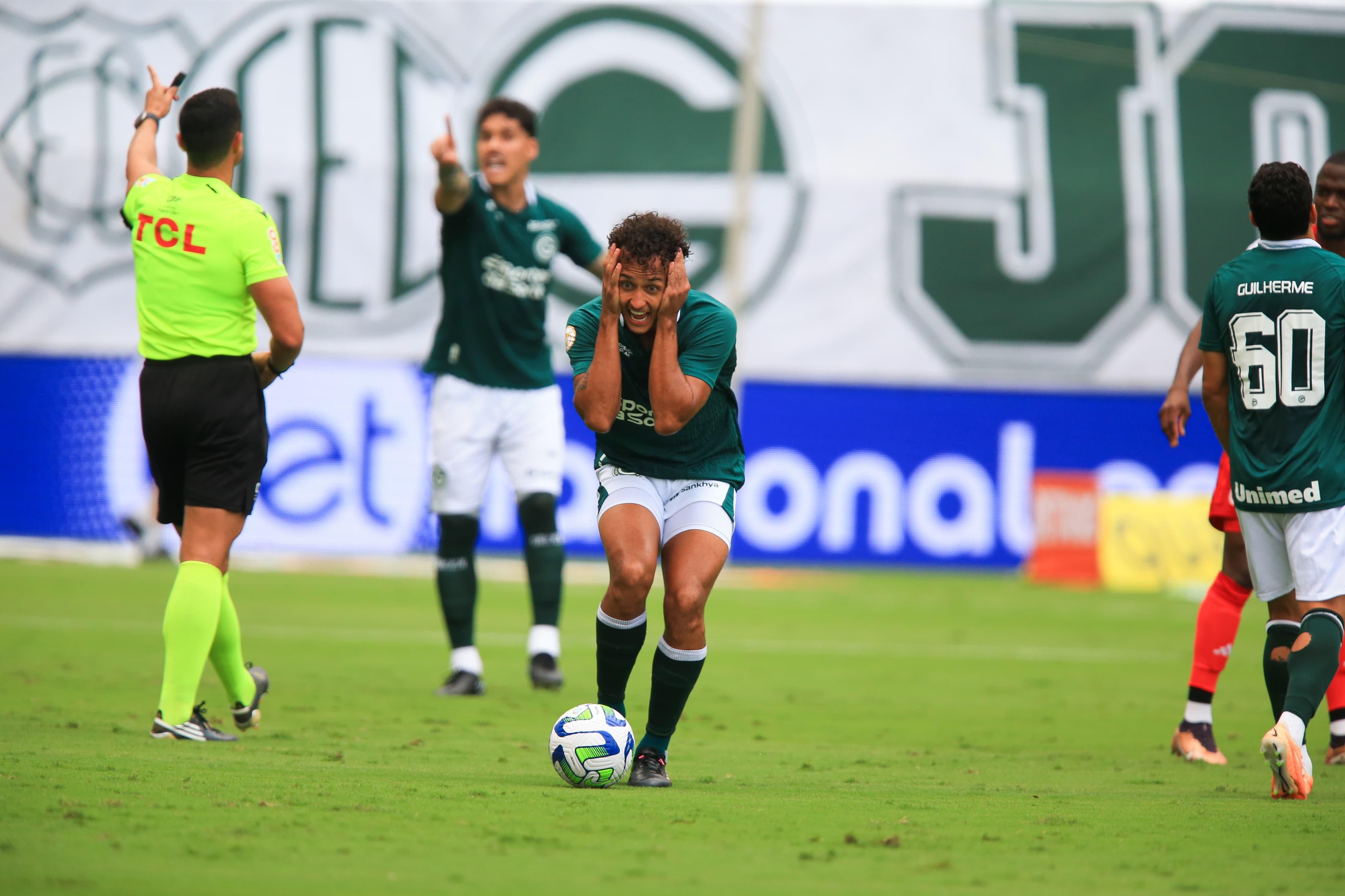 Em jogo sem graça, Inter empata com Goiás e chega a dez rodadas sem vencer  no Campeonato Brasileiro - Jogo24