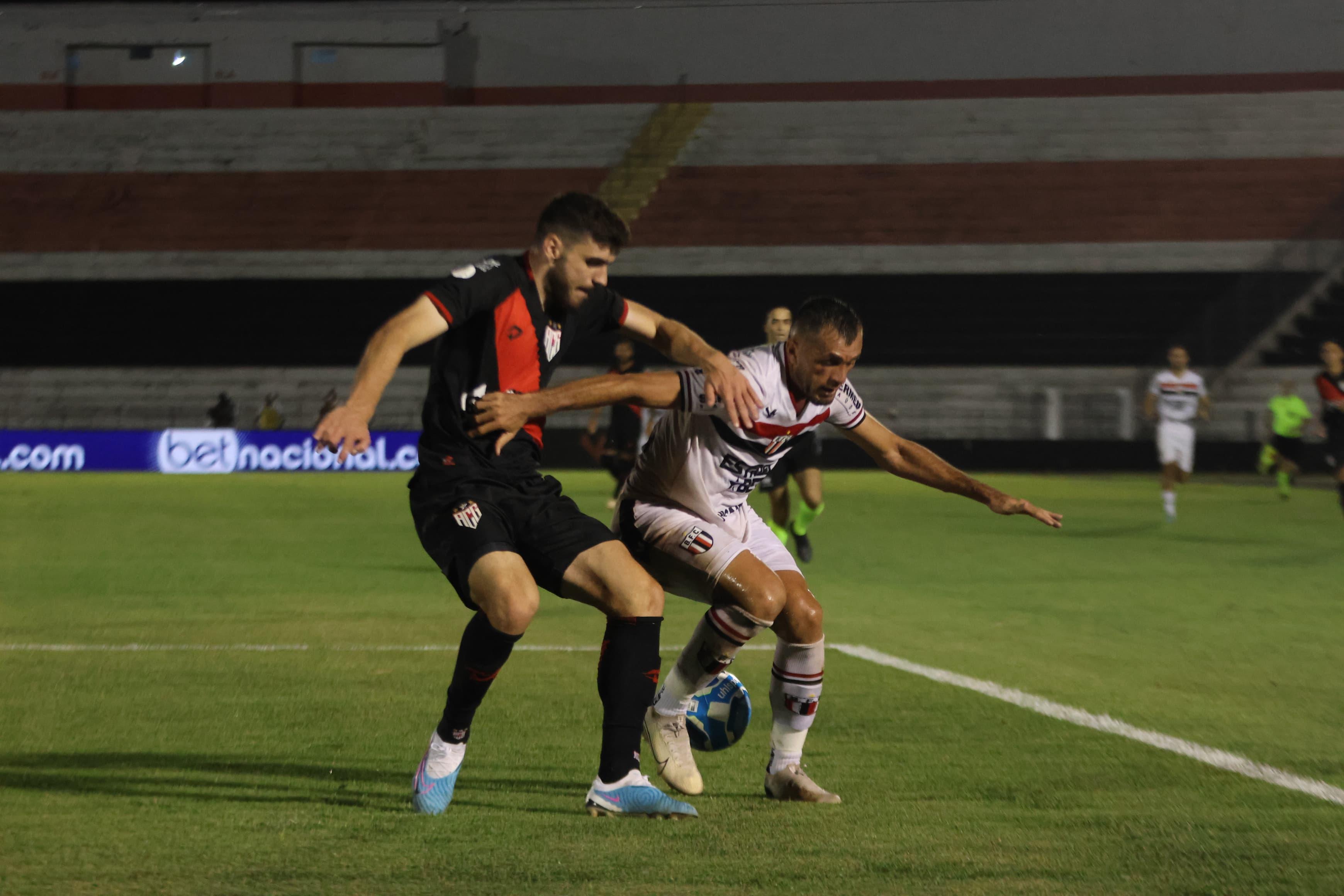 Botafogo-SP renova contrato de três jogadores para 2024, botafogo-sp