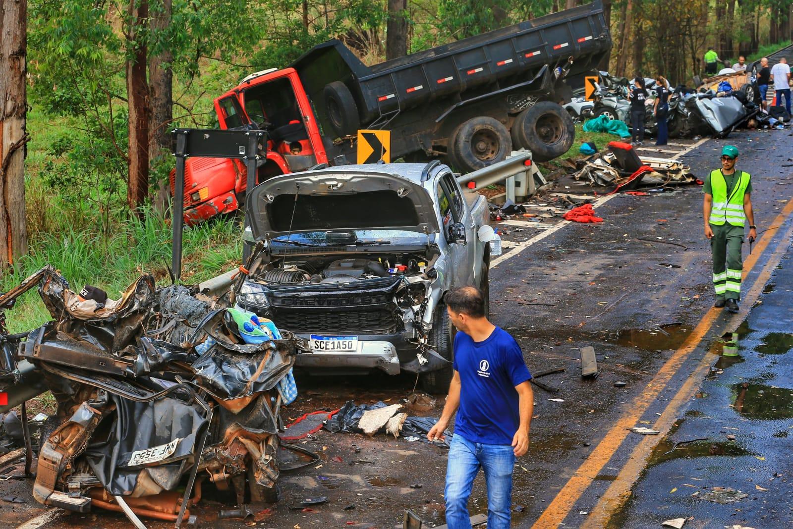 Da saudade de casa às risadas: Carreta da Alegria fica até final