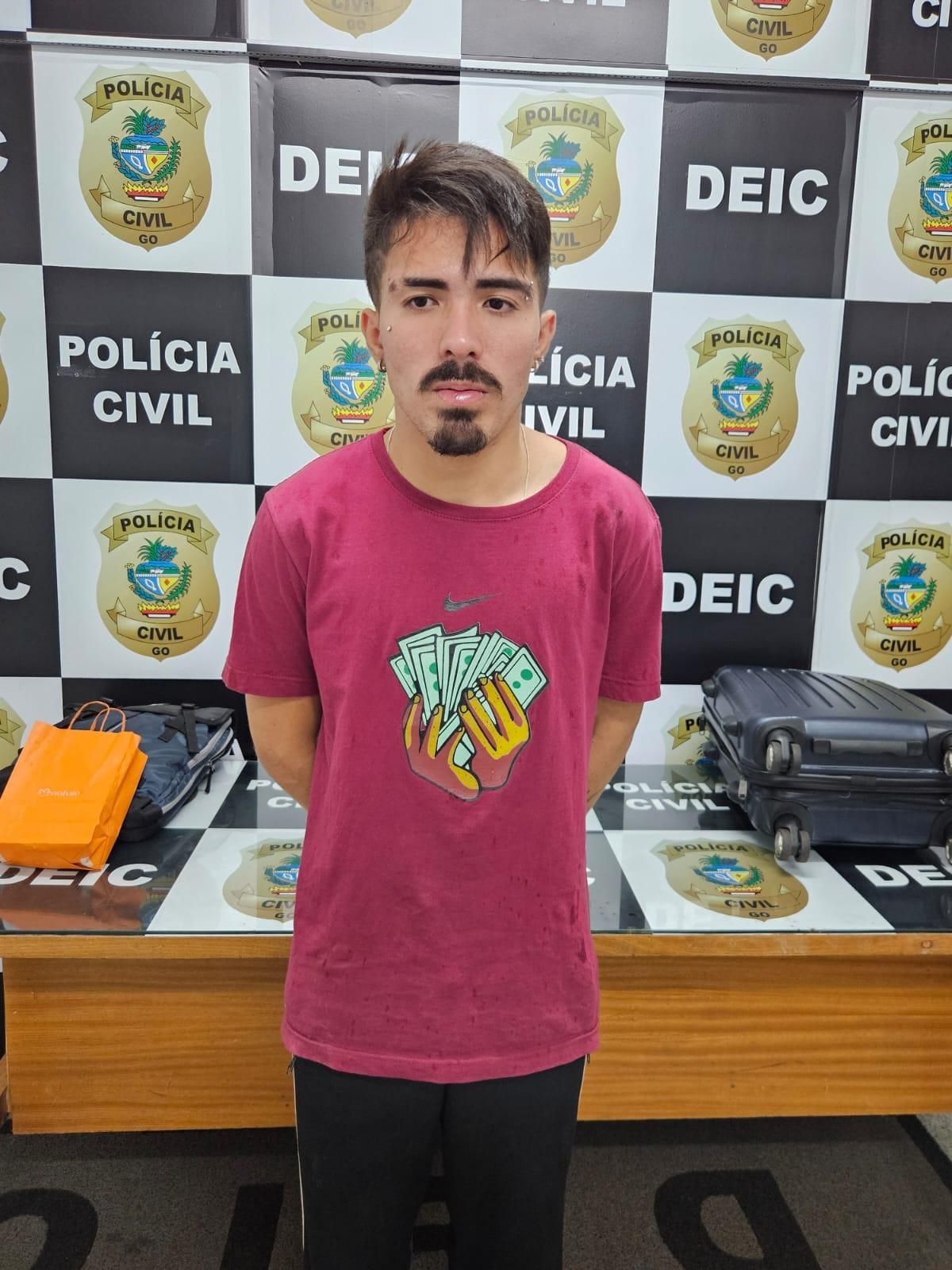 Garoto de programa é preso por matar arquiteto e usar o rosto dele em  reconhecimento facial de app de banco, diz PC | O Popular