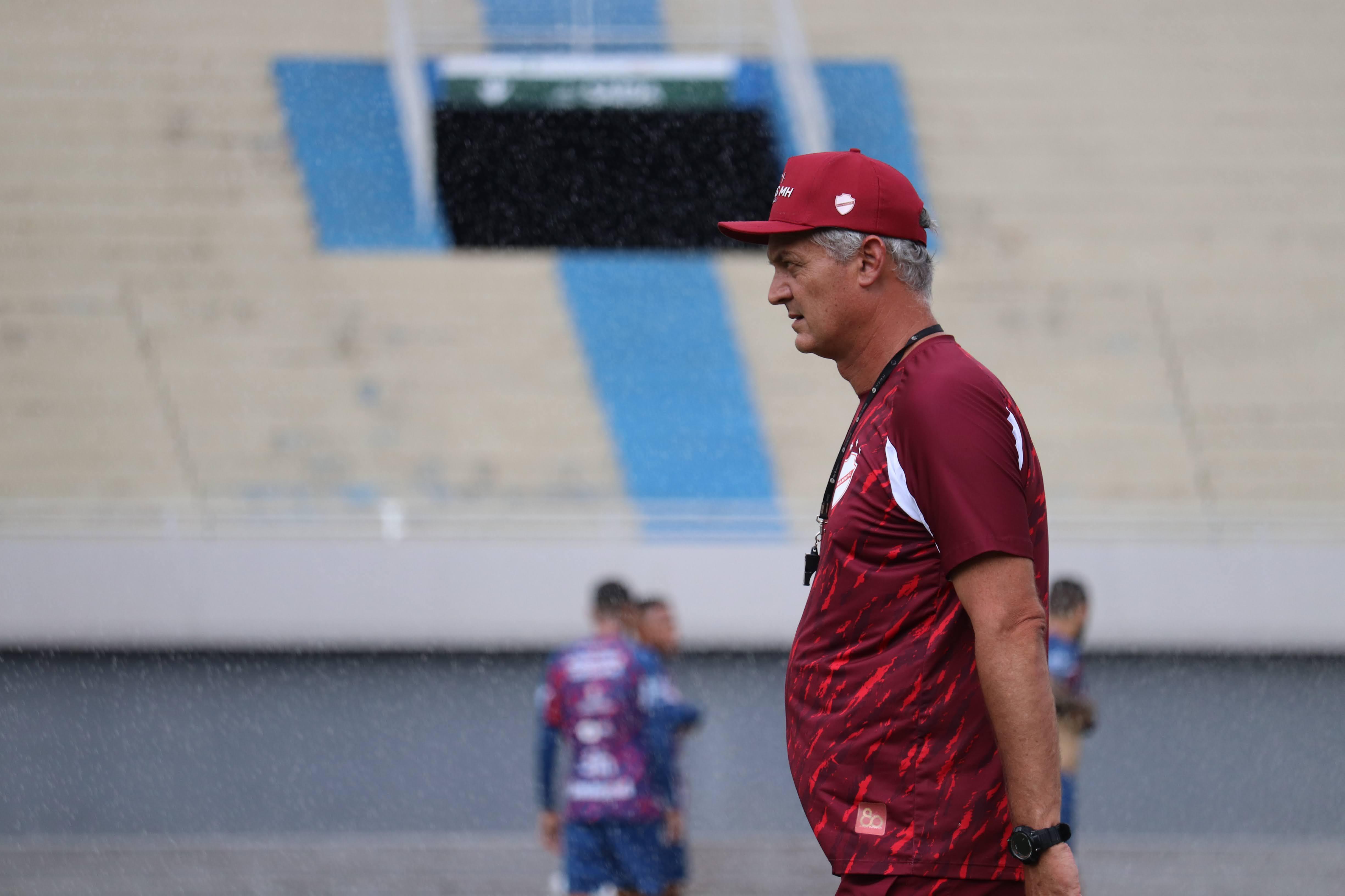 Zé Hugo agradece torcida e lamenta empate: 'Hoje não foi nosso dia