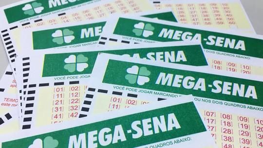 Lotofácil: 13 apostas de Goiás acertam 14 números e levam juntas mais de R$  20 mil