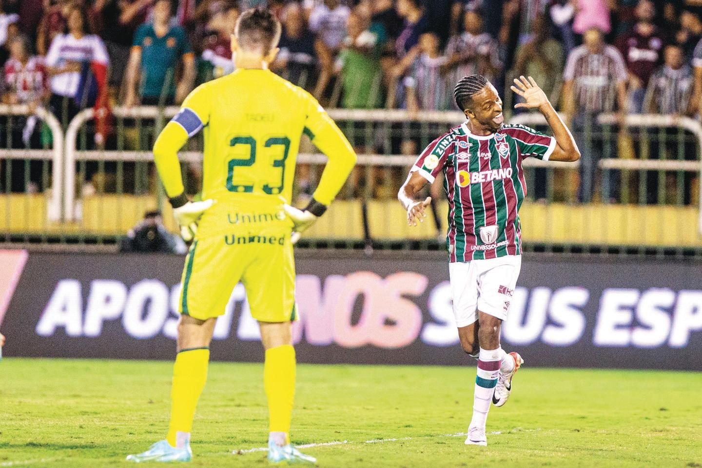 De virada, Brasil sofre a primeira derrota na história das