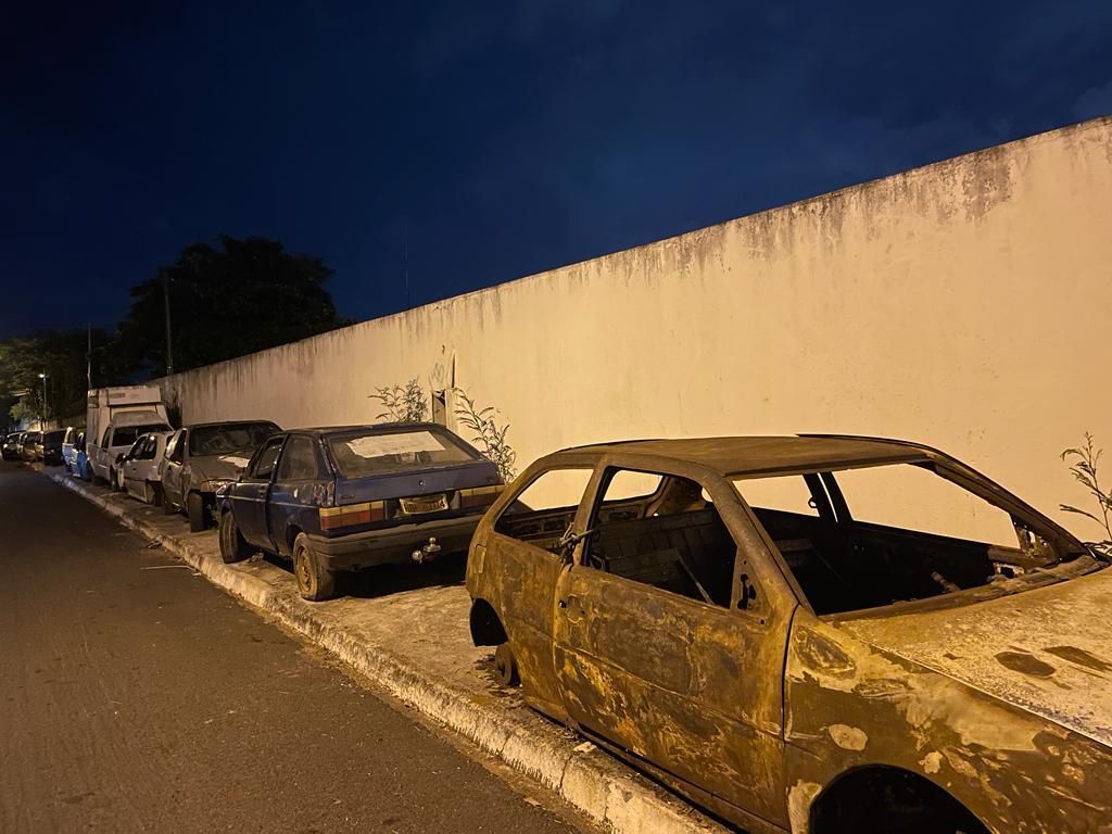 Passageiros passam a noite em ônibus atolados no Norte Araguaia 