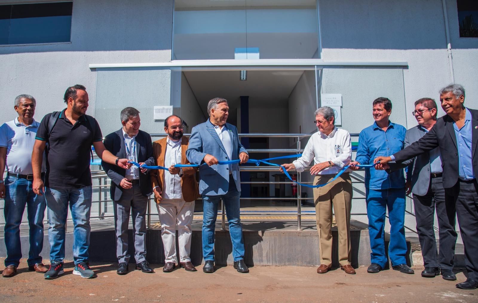 Marca goiana de t-shirts aposta em jeans e anuncia projeto de expansão com  nova fábrica