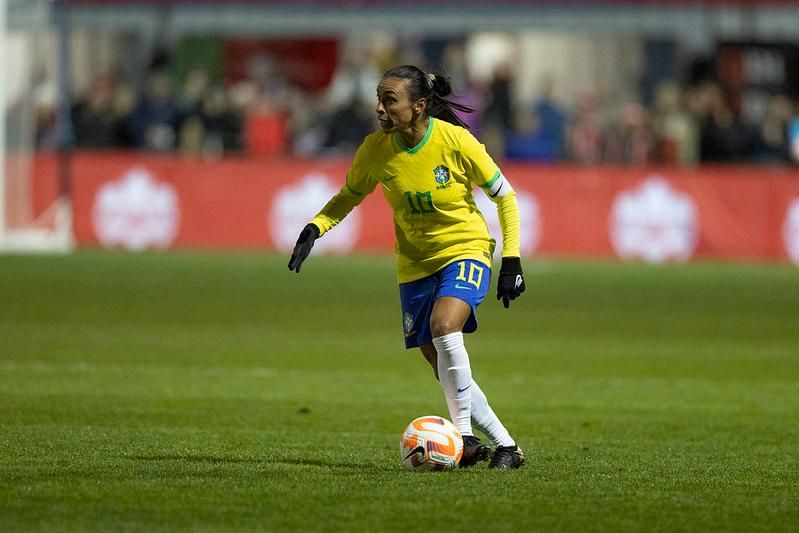 Seleção Brasileira: Com Marta, Arthur Elias convoca jogadoras para a She  Believes Cup