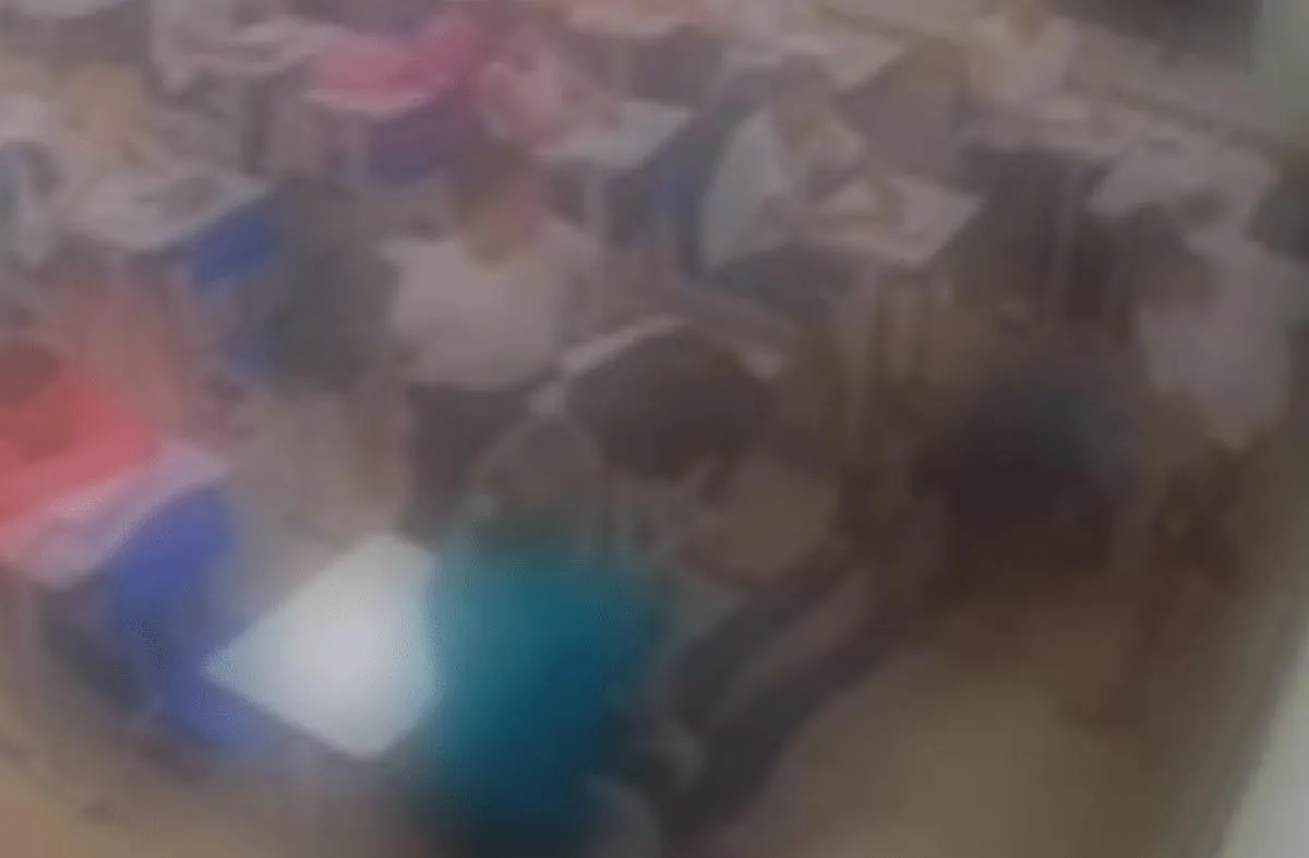 Professor é agredido com socos e chutes por aluno que não queria se sentar,  diz escola; vídeo | O Popular