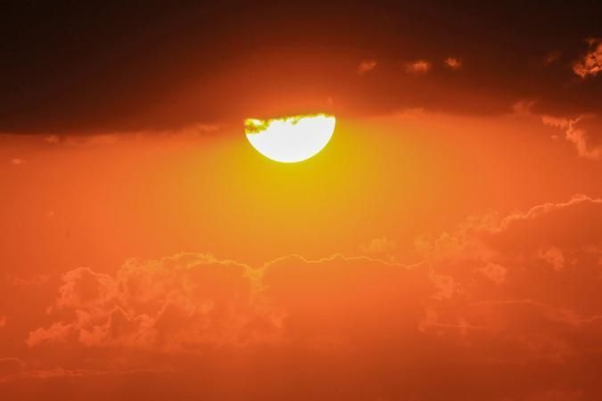 Calor intenso vai atingir vários estados nas próximas semanas e causar  temperaturas 'muito acima' da média de dezembro