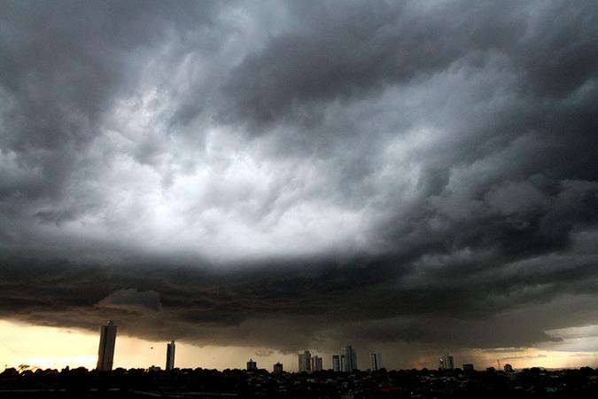 Fenômeno ao redor do sol em Teresina pode ser o anuncio de chuva 