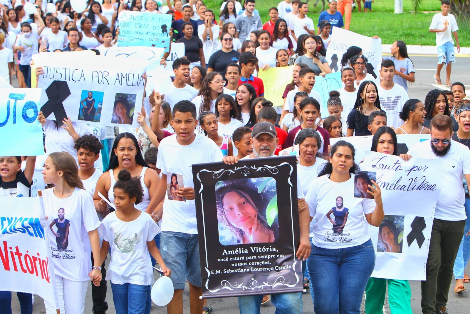 Colégio homenageia nas redes sociais menina de 10 anos que morreu