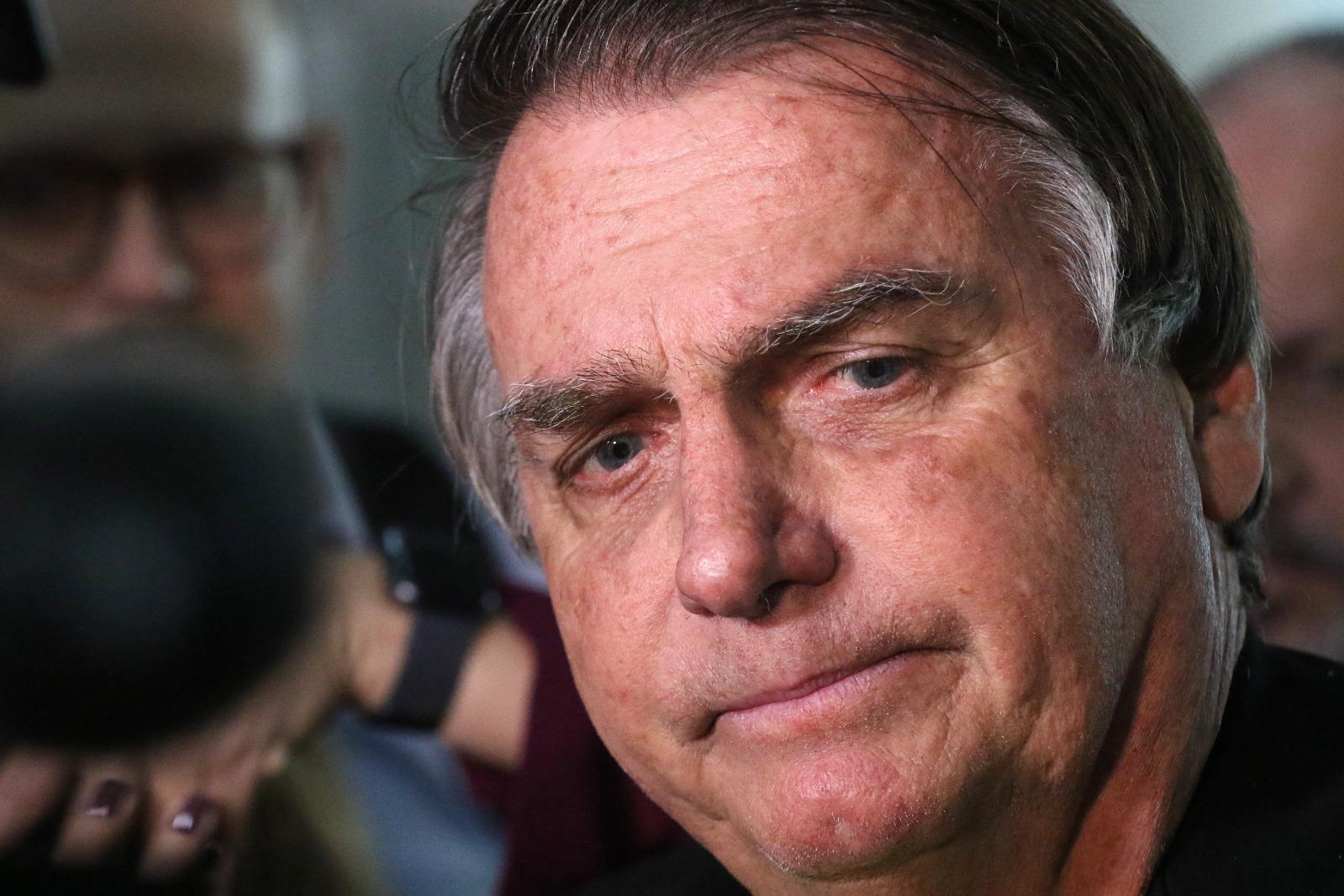 Base para prisão de Bolsonaro gera divergências, e Moraes é alvo de críticas | O Popular