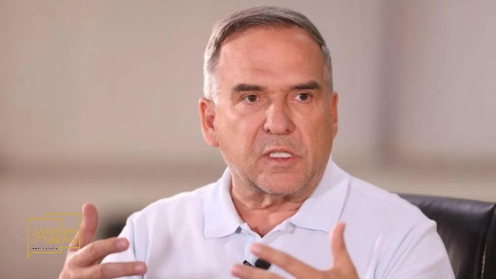 jackson-abr-o-entrevista-recebe-sandro-mabel-o-popular