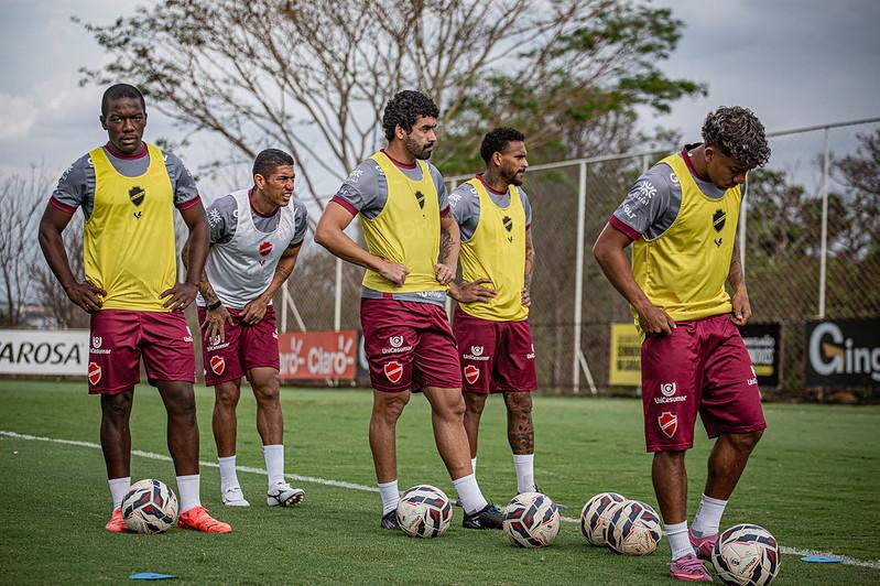 Lesões voltam a assombrar Vila Nova em nova crise de resultados na Série B  | O Popular