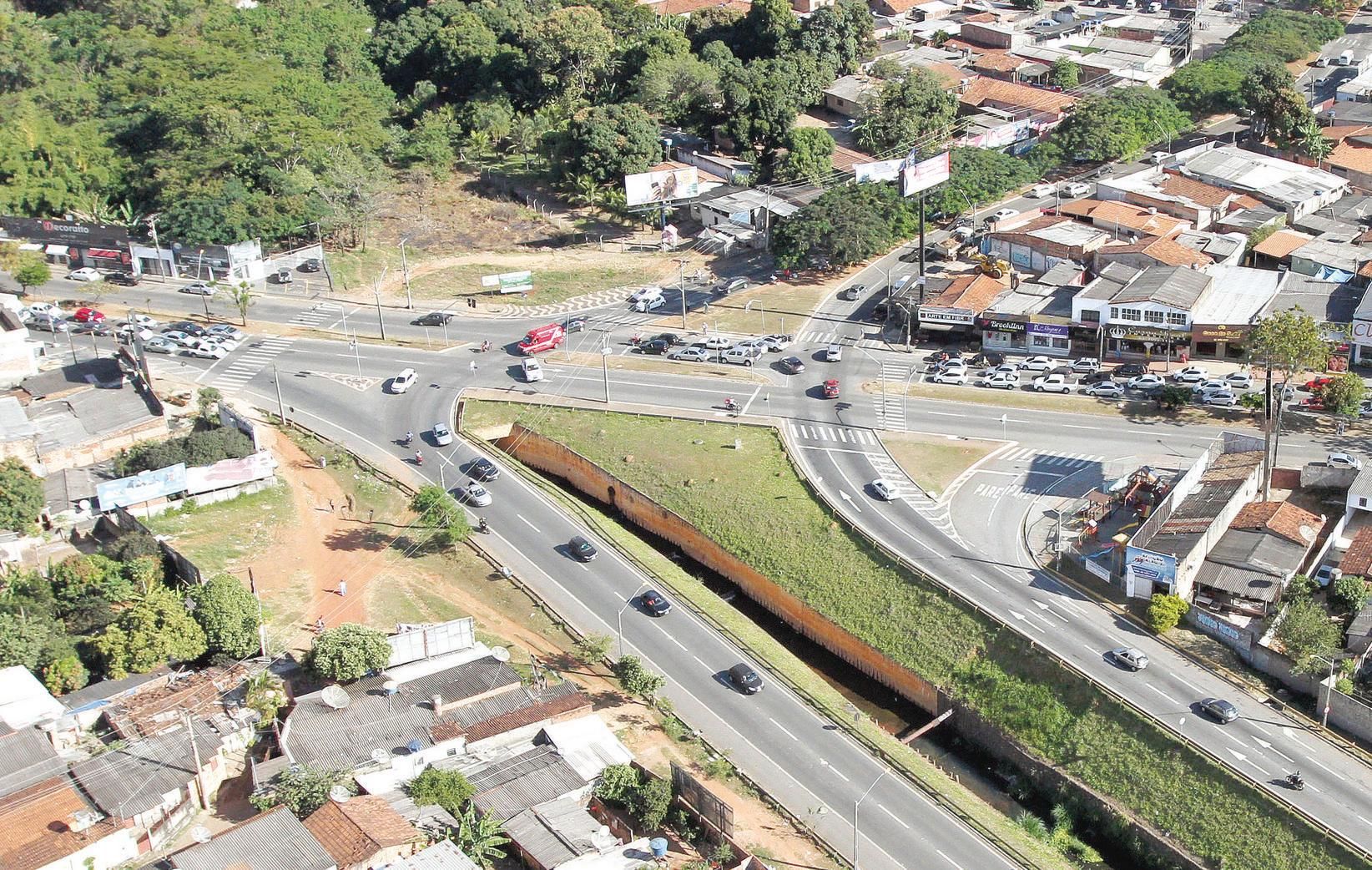 Prefeito visita obras para corrida de carros elétricos em SP